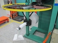 การนำวัสดุเหลือใช้และท่อกระดาษกลับมาใช้ใหม่จากการเครื่องสลับม้วนอัตโนมัติ