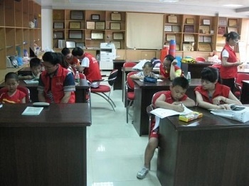 深圳廠義工隊課輔活動 獲得熱烈好評