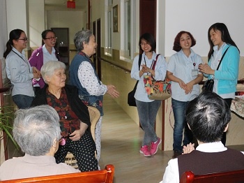 重慶廠關懷老人活動